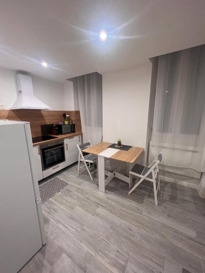 Appartement 2prs Equipe Et Neuf Marseille